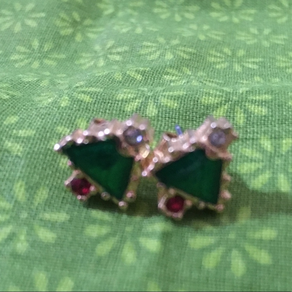 Avon Christmas Tree Earrings